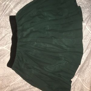 2 skirts ! Green and black. Wear once.